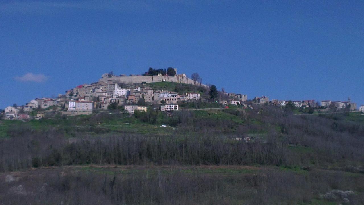 Vila Ruine-Motovun Kh Exteriér fotografie