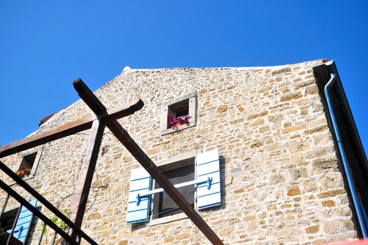 Vila Ruine-Motovun Kh Exteriér fotografie